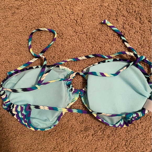Old Navy bikini top - Picture 3 of 4